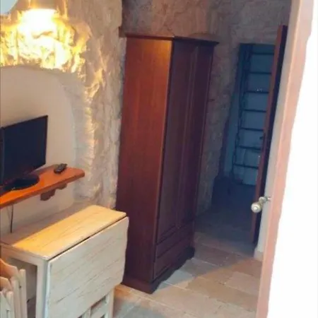 Trullimania فندق مبيت وإفطار